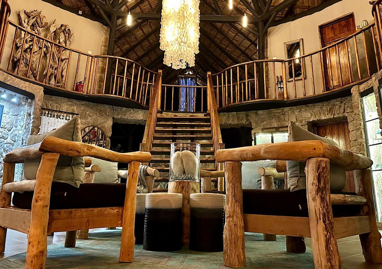 Chateau De Feuilles & Spa - Praslin Island Baie Sainte Anne Buitenkant foto